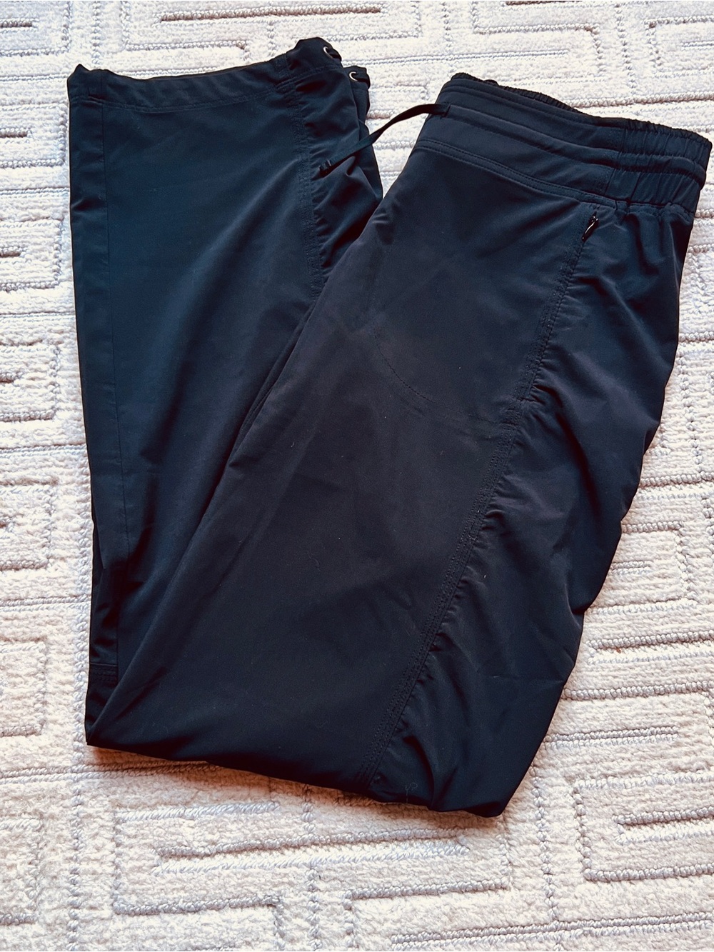 Athleta women’s black pants/joggers-size 2